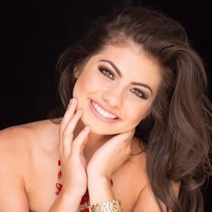 Meet your Posher, Macey